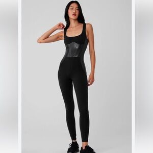 Alo yoga Airbrush Racing Onesie in Black Size: XS NWT